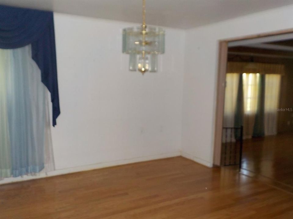 На продажу: $209,000 (4 спален, 2 ванн, 2283 Квадратных фут)