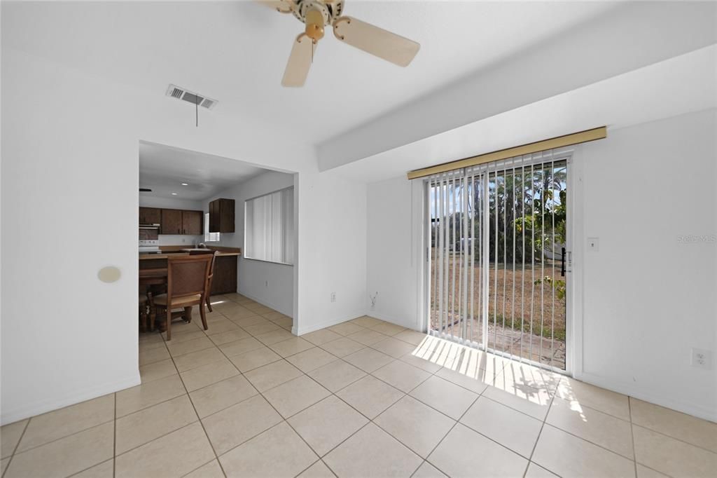 Active With Contract: $230,000 (3 beds, 2 baths, 1320 Square Feet)