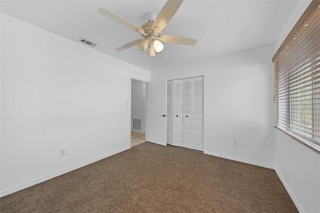 Active With Contract: $230,000 (3 beds, 2 baths, 1320 Square Feet)