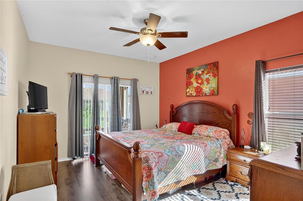 Active With Contract: $325,000 (3 beds, 2 baths, 1687 Square Feet)