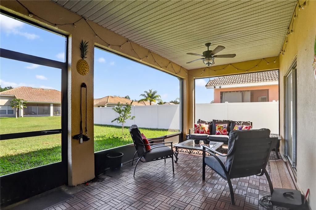 Active With Contract: $325,000 (3 beds, 2 baths, 1687 Square Feet)