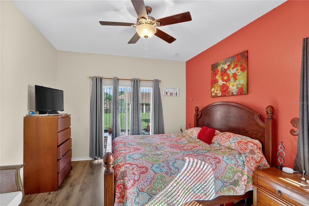 Active With Contract: $325,000 (3 beds, 2 baths, 1687 Square Feet)