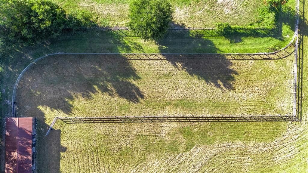 待售: $399,995 (10.79 acres)