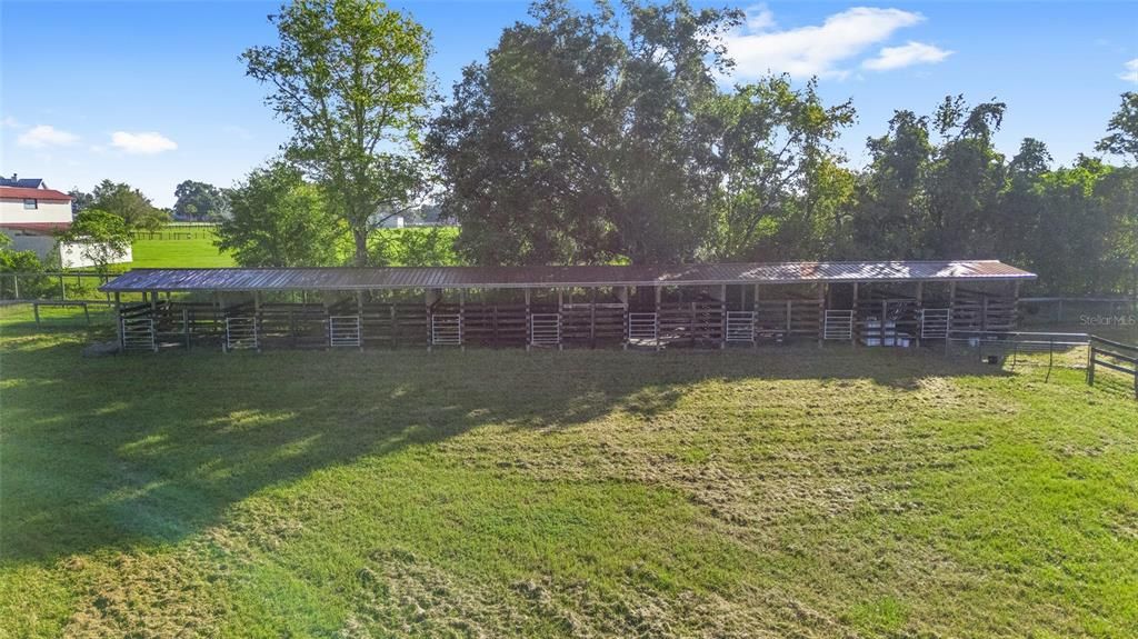 待售: $399,995 (10.79 acres)