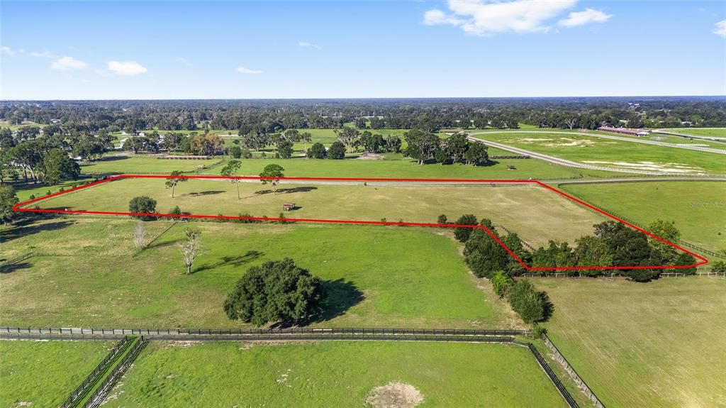 待售: $399,995 (10.79 acres)