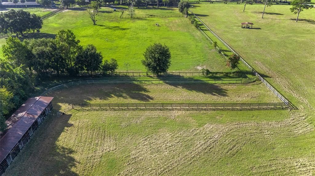 待售: $399,995 (10.79 acres)