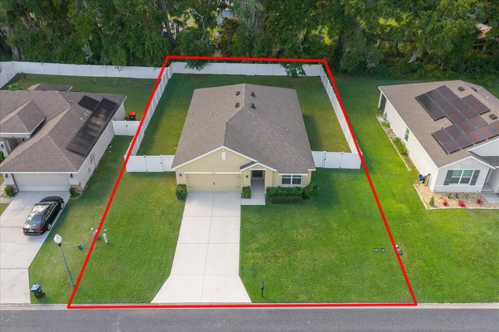 合同活跃: $315,000 (3 贝兹, 2 浴室, 1670 平方英尺)