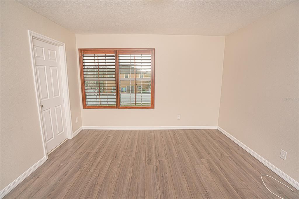 For Rent: $1,800 (3 beds, 3 baths, 1831 Square Feet)