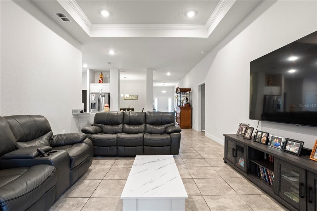 For Sale: $316,000 (4 beds, 3 baths, 2217 Square Feet)