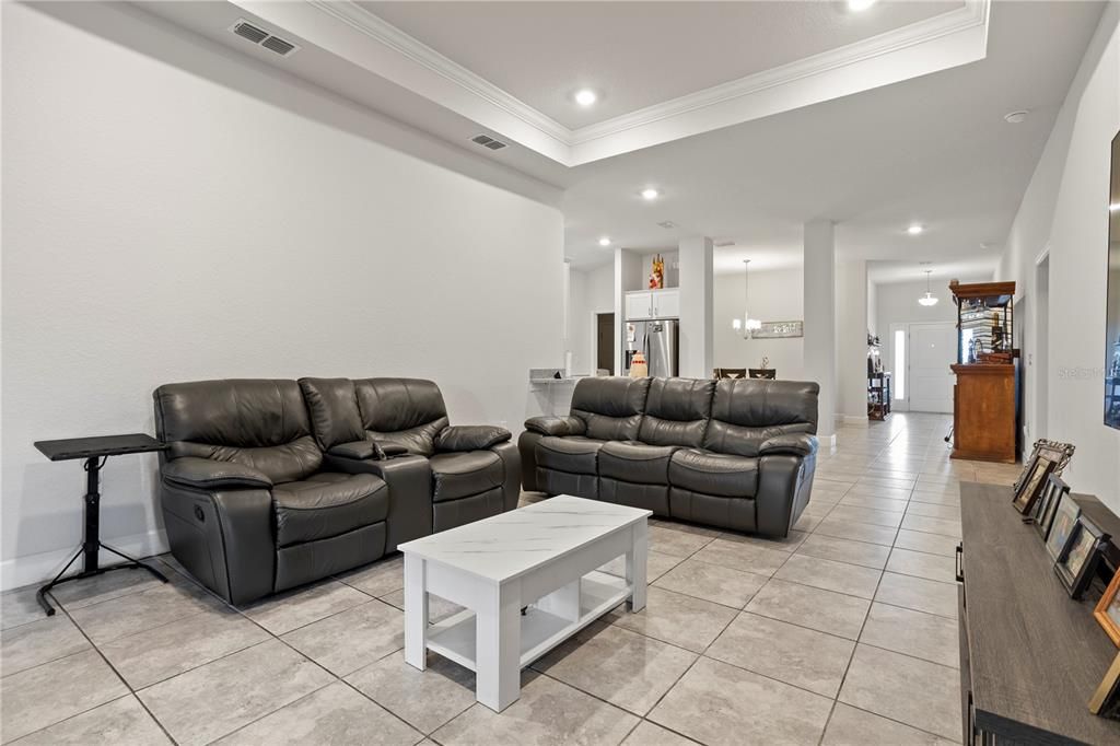 For Sale: $316,000 (4 beds, 3 baths, 2217 Square Feet)