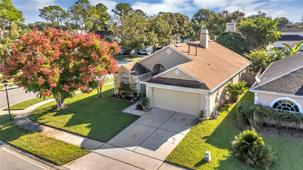 合同活跃: $385,000 (3 贝兹, 2 浴室, 1606 平方英尺)