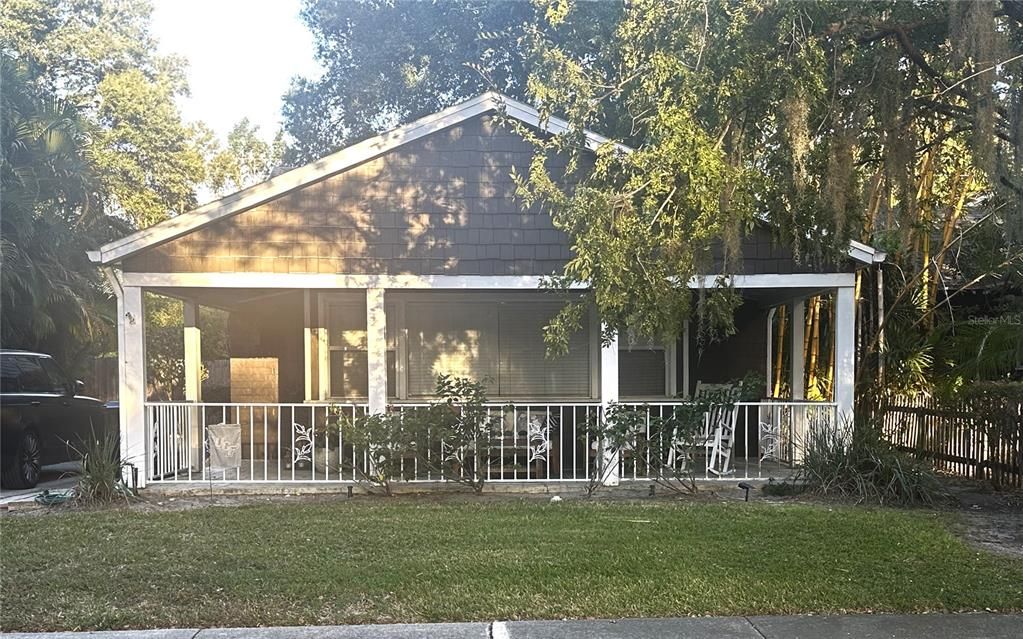 Vendido Recientemente: $465,000 (3 camas, 3 baños, 1351 Pies cuadrados)