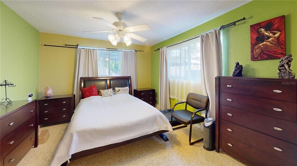 En Venta: $399,000 (3 camas, 2 baños, 1526 Pies cuadrados)