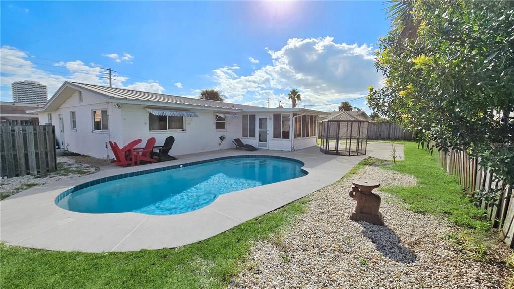 En Venta: $399,000 (3 camas, 2 baños, 1526 Pies cuadrados)