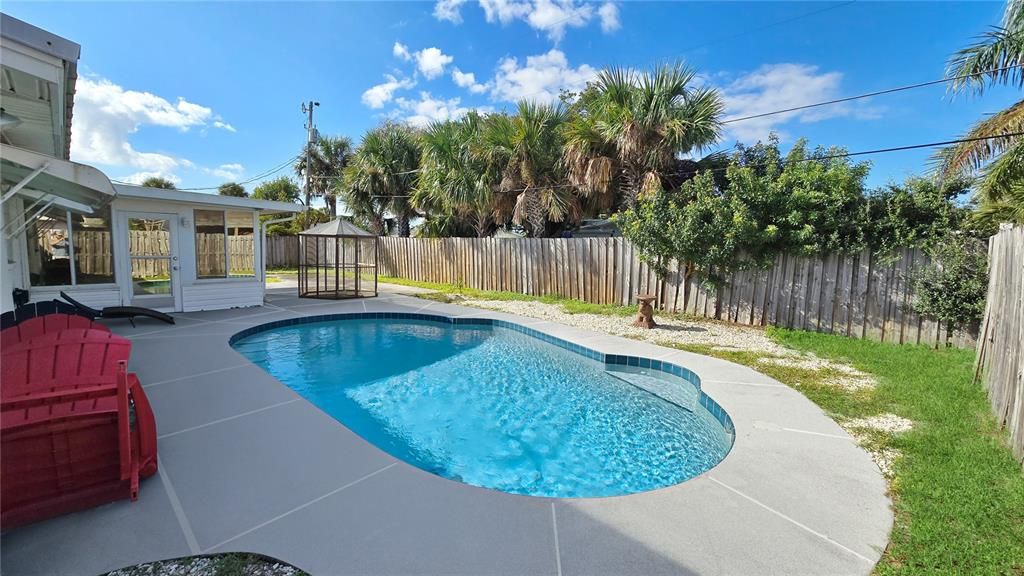 En Venta: $399,000 (3 camas, 2 baños, 1526 Pies cuadrados)