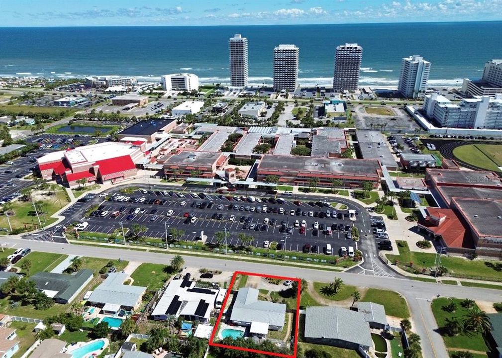 En Venta: $399,000 (3 camas, 2 baños, 1526 Pies cuadrados)