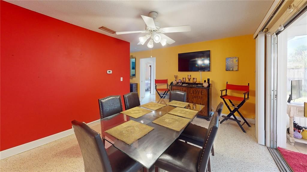 En Venta: $399,000 (3 camas, 2 baños, 1526 Pies cuadrados)