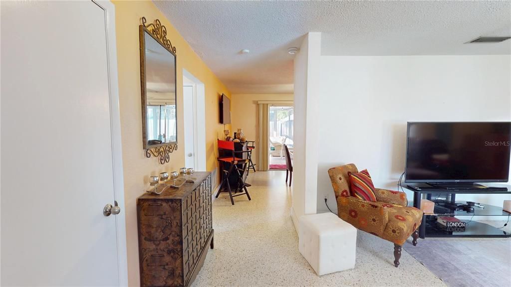 En Venta: $399,000 (3 camas, 2 baños, 1526 Pies cuadrados)