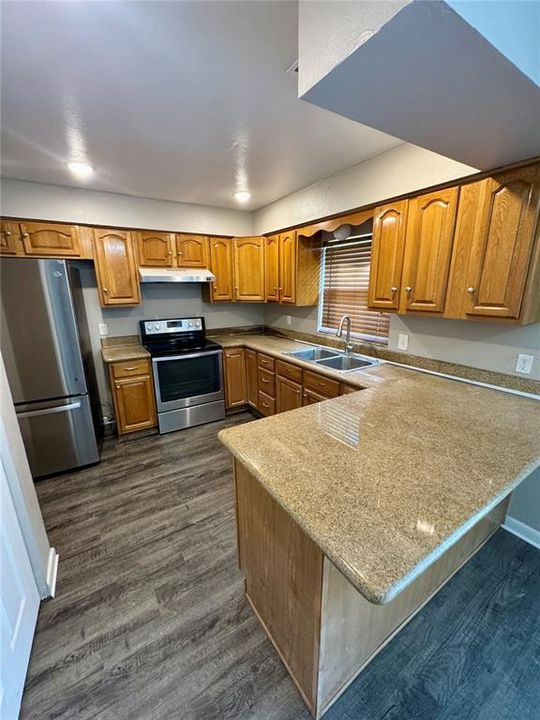 Activo con contrato: $299,000 (3 camas, 2 baños, 1143 Pies cuadrados)