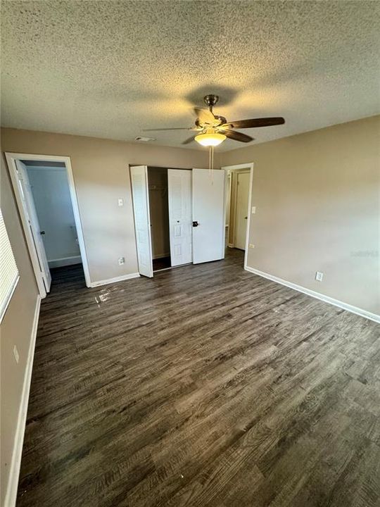 Activo con contrato: $299,000 (3 camas, 2 baños, 1143 Pies cuadrados)