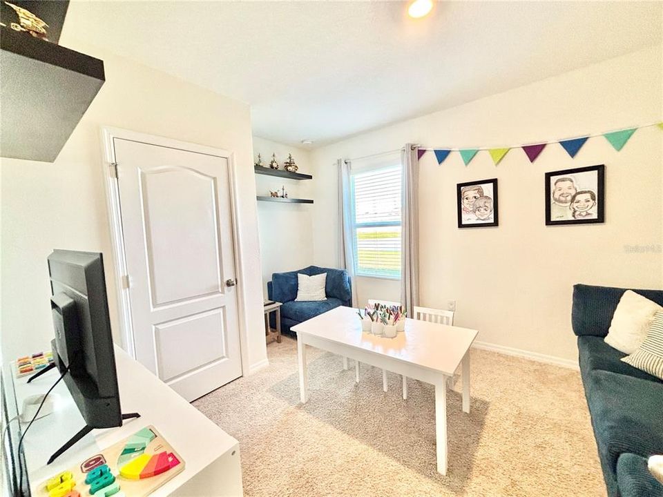 En Venta: $380,000 (5 camas, 3 baños, 2522 Pies cuadrados)