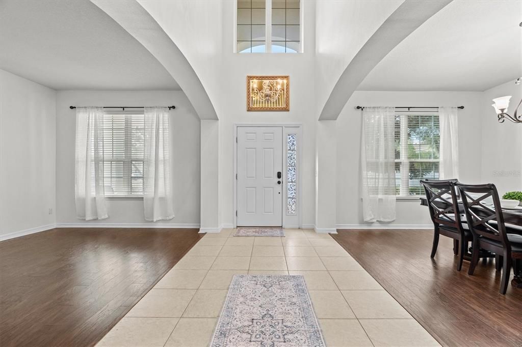 Active With Contract: $679,900 (6 beds, 4 baths, 4239 Square Feet)