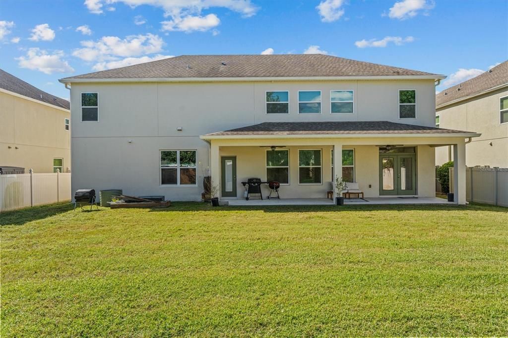 Active With Contract: $679,900 (6 beds, 4 baths, 4239 Square Feet)