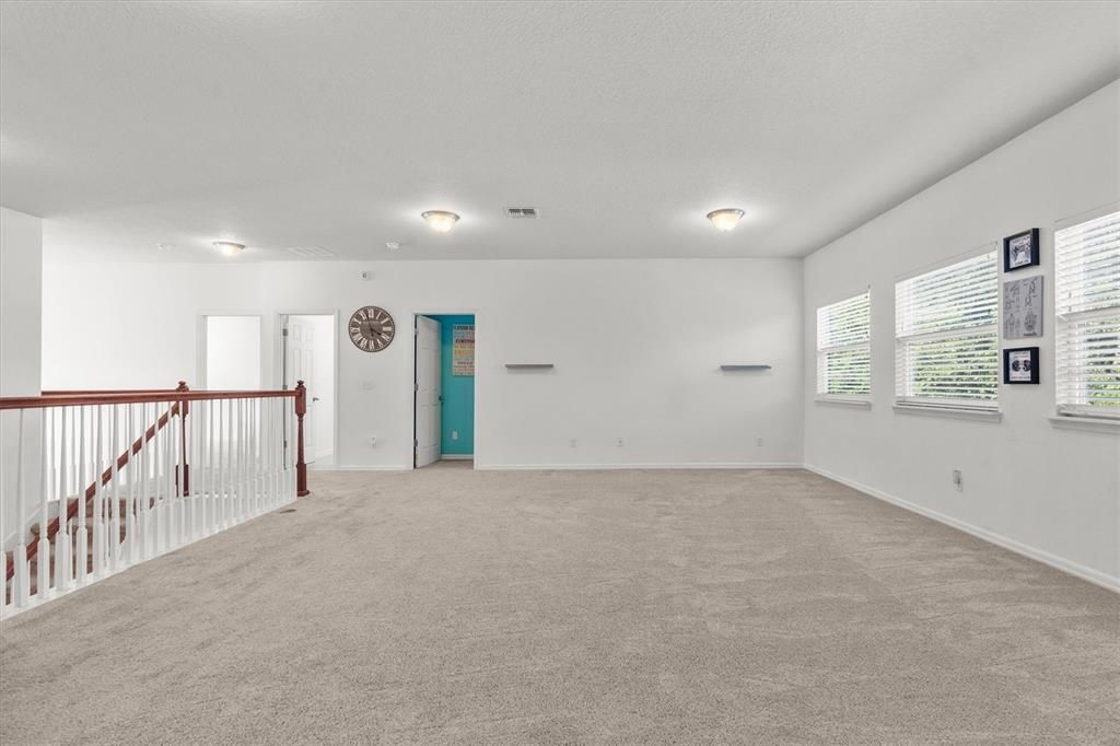 Active With Contract: $679,900 (6 beds, 4 baths, 4239 Square Feet)