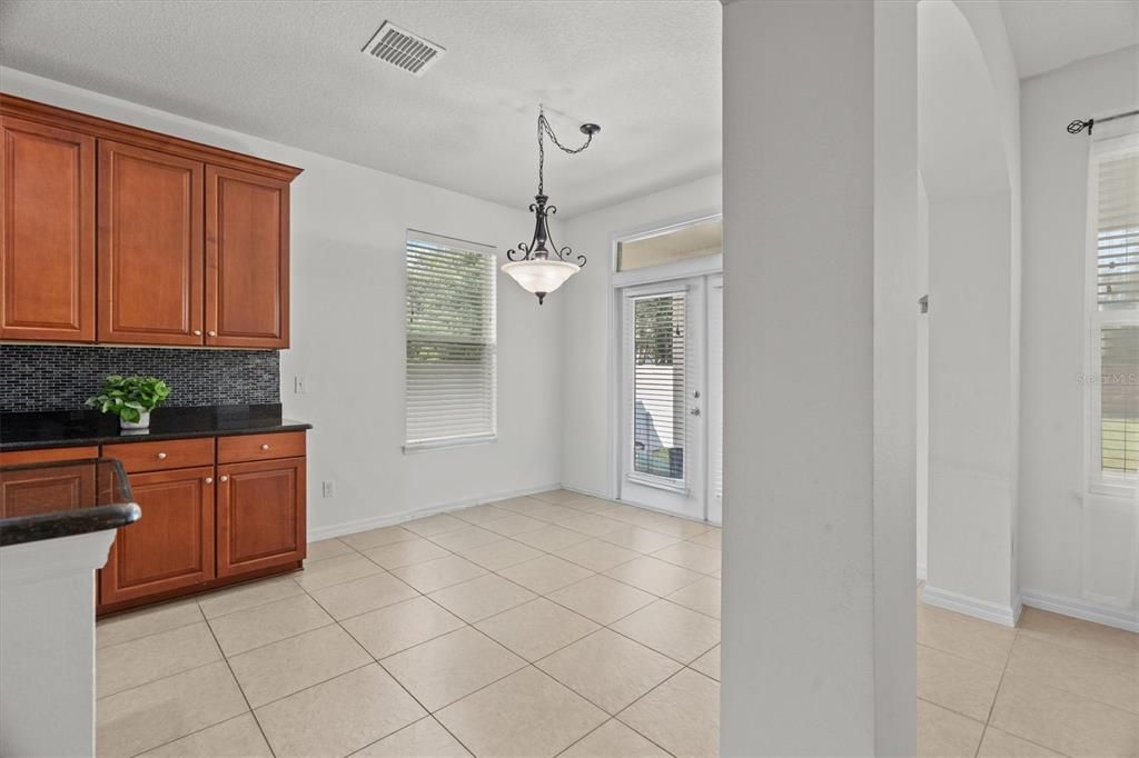 Active With Contract: $679,900 (6 beds, 4 baths, 4239 Square Feet)