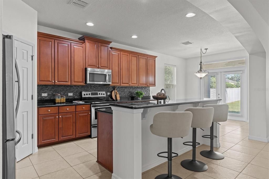 Active With Contract: $679,900 (6 beds, 4 baths, 4239 Square Feet)