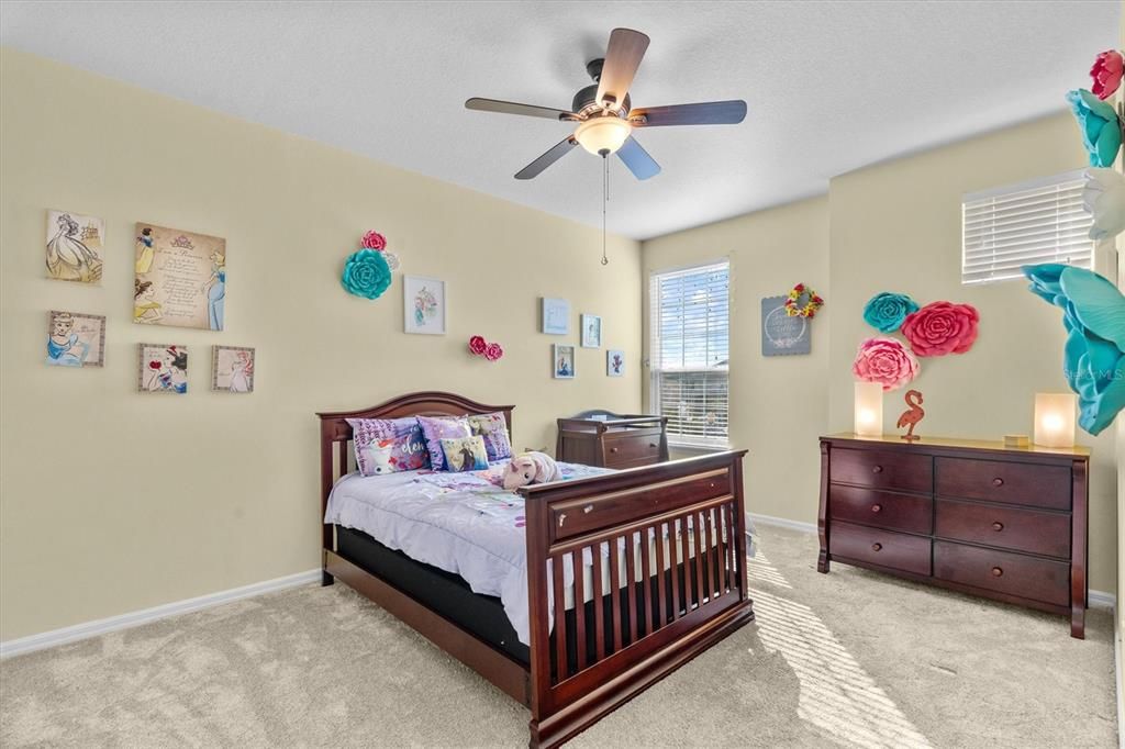 Active With Contract: $679,900 (6 beds, 4 baths, 4239 Square Feet)