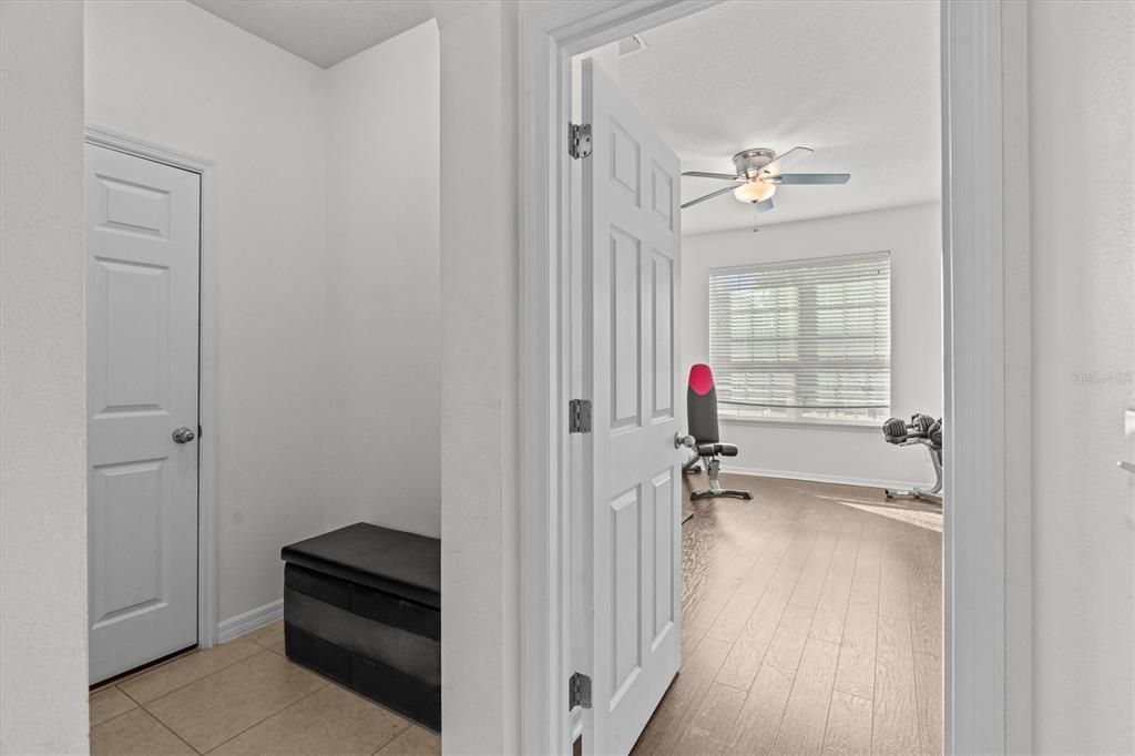 Active With Contract: $679,900 (6 beds, 4 baths, 4239 Square Feet)