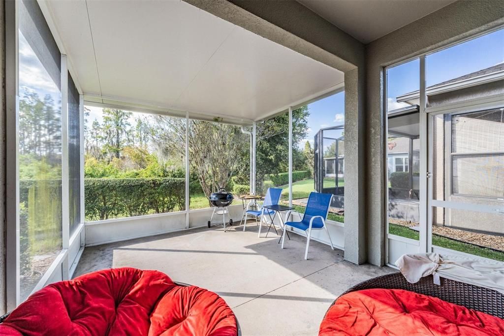 For Sale: $299,000 (3 beds, 2 baths, 1455 Square Feet)