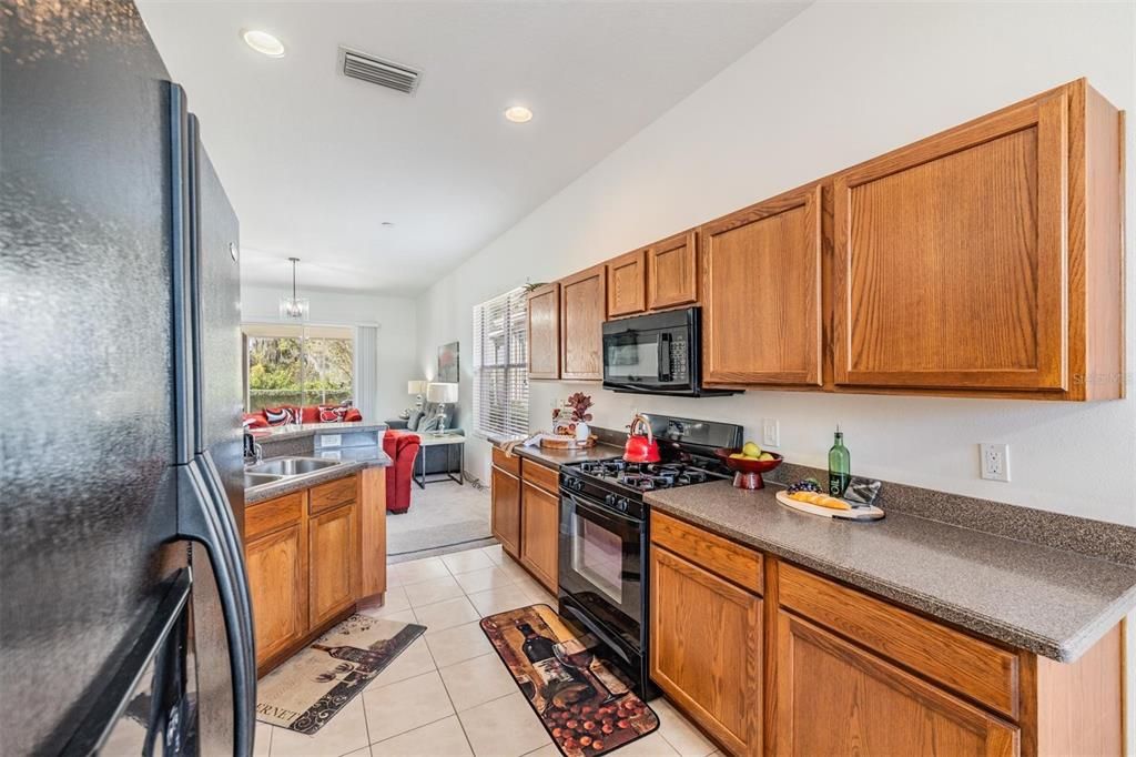 For Sale: $299,000 (3 beds, 2 baths, 1455 Square Feet)