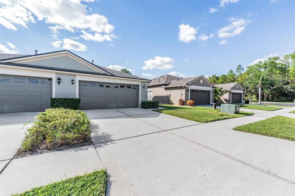 For Sale: $299,000 (3 beds, 2 baths, 1455 Square Feet)