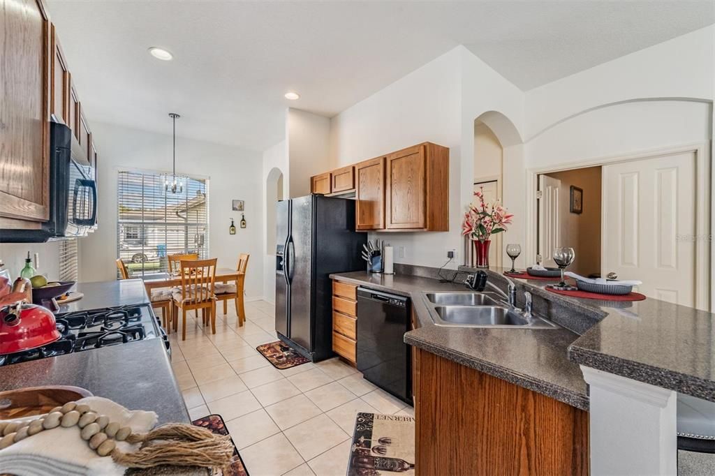 For Sale: $299,000 (3 beds, 2 baths, 1455 Square Feet)