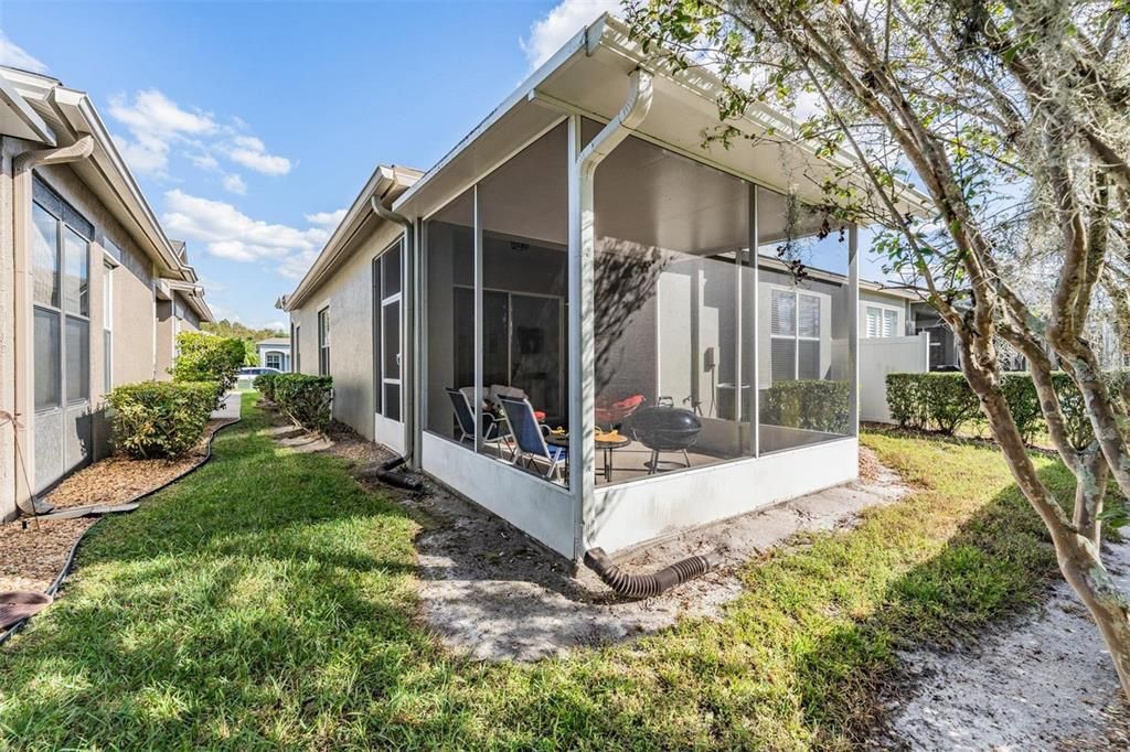 For Sale: $299,000 (3 beds, 2 baths, 1455 Square Feet)