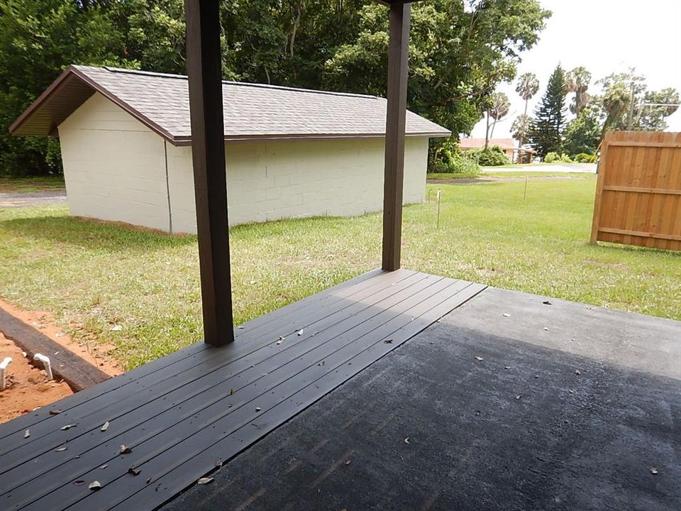 For Rent: $1,850 (2 beds, 1 baths, 1124 Square Feet)