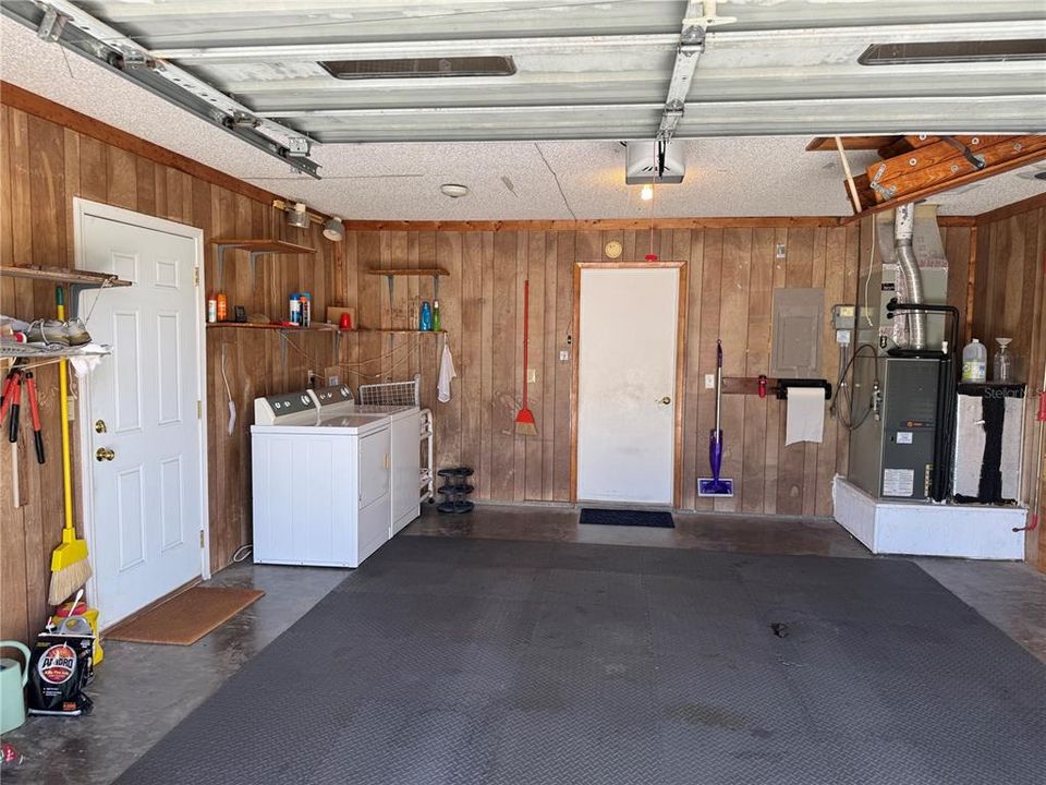 Под контрактом: $188,500 (2 спален, 2 ванн, 1336 Квадратных фут)