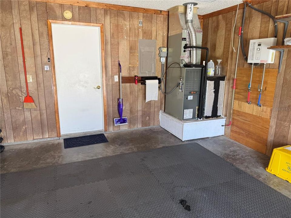 Под контрактом: $188,500 (2 спален, 2 ванн, 1336 Квадратных фут)