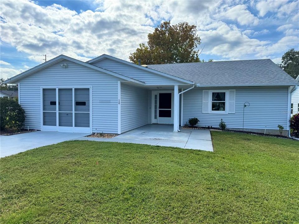 Под контрактом: $188,500 (2 спален, 2 ванн, 1336 Квадратных фут)