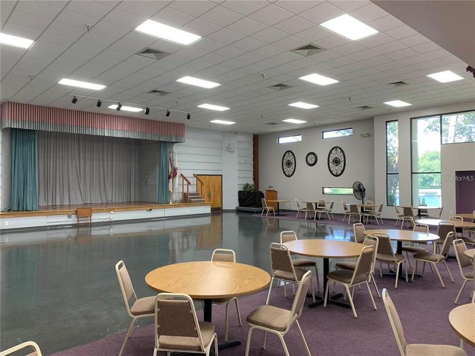 Под контрактом: $188,500 (2 спален, 2 ванн, 1336 Квадратных фут)