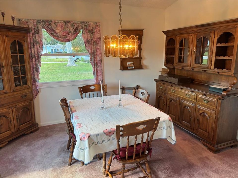 Под контрактом: $188,500 (2 спален, 2 ванн, 1336 Квадратных фут)