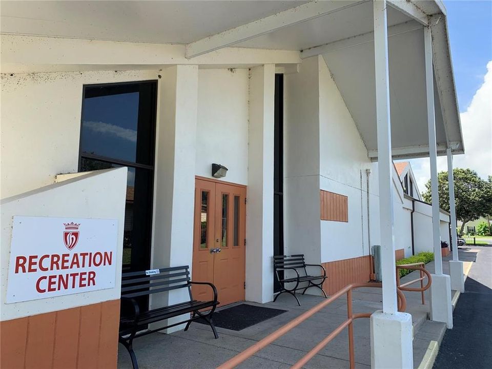 Под контрактом: $188,500 (2 спален, 2 ванн, 1336 Квадратных фут)