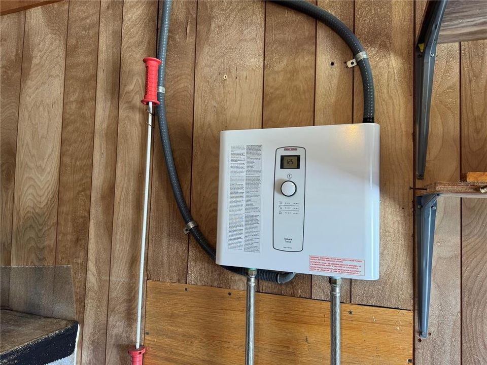 Под контрактом: $188,500 (2 спален, 2 ванн, 1336 Квадратных фут)