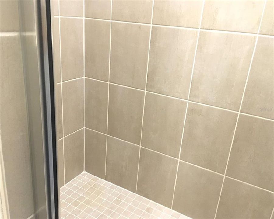 For Rent: $2,350 (3 beds, 2 baths, 1705 Square Feet)