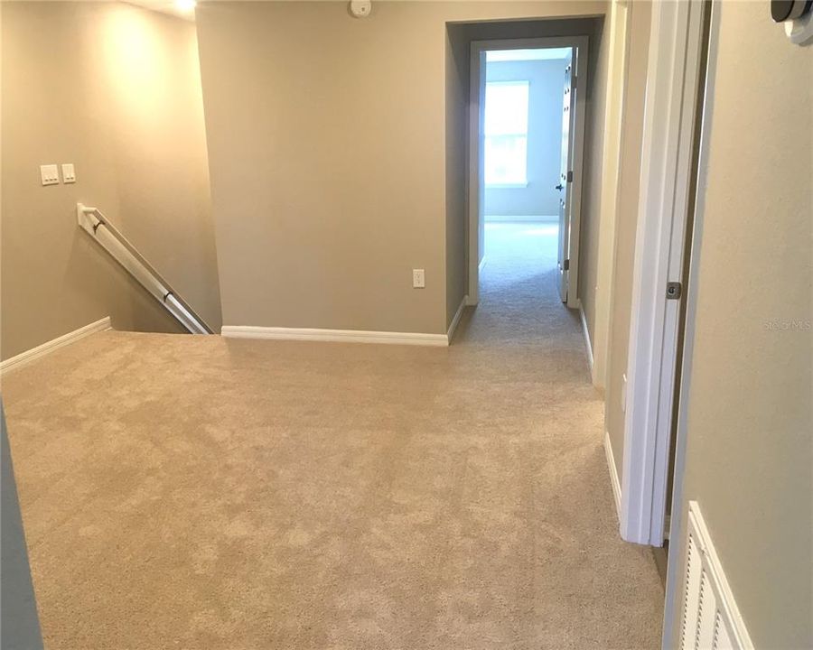 For Rent: $2,350 (3 beds, 2 baths, 1705 Square Feet)