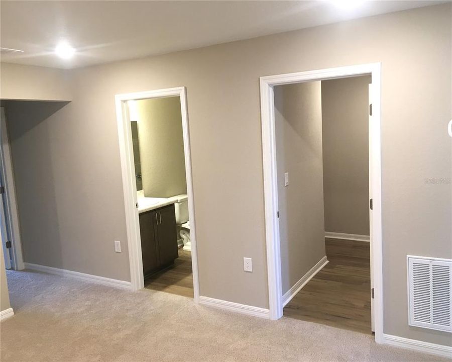 For Rent: $2,350 (3 beds, 2 baths, 1705 Square Feet)