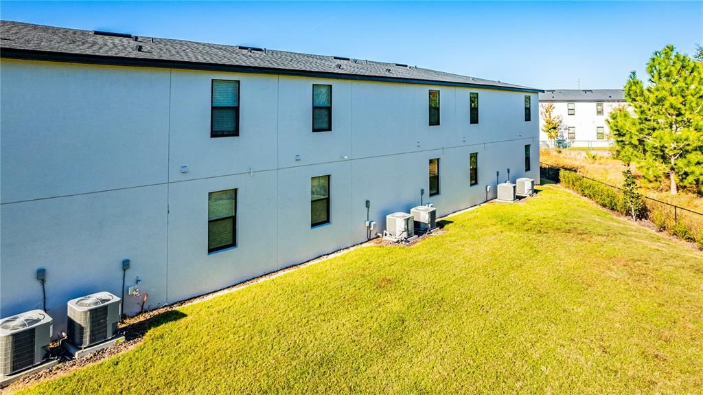 На продажу: $359,999 (3 спален, 3 ванн, 1361 Квадратных фут)