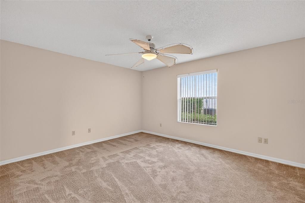 For Sale: $300,000 (2 beds, 2 baths, 1383 Square Feet)